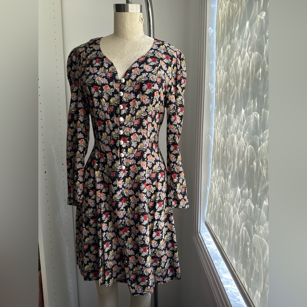 Vintage Black Floral Dress — Perfect For Spring!